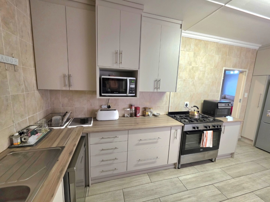 4 Bedroom Property for Sale in Morelig Free State